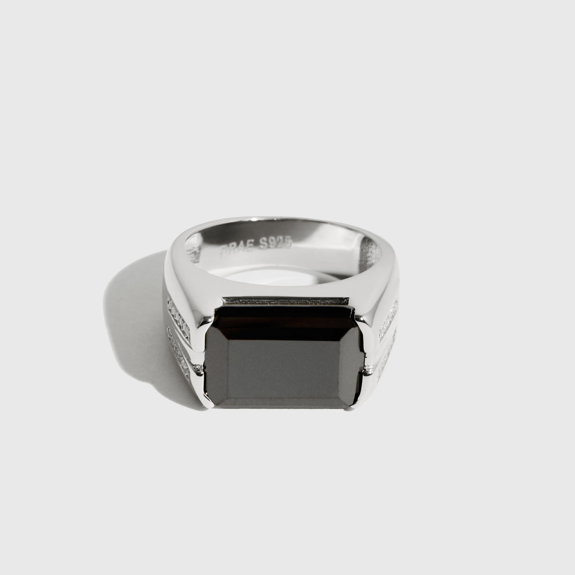 Eve signet ring 0