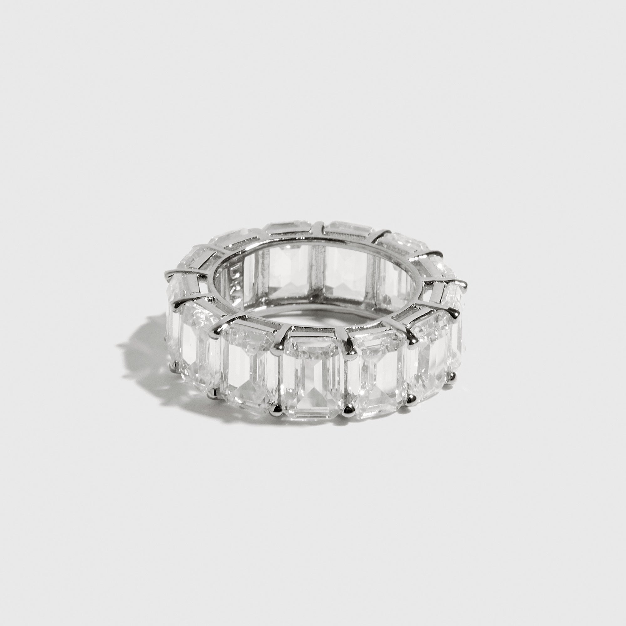 Beverly Hills Ring 0