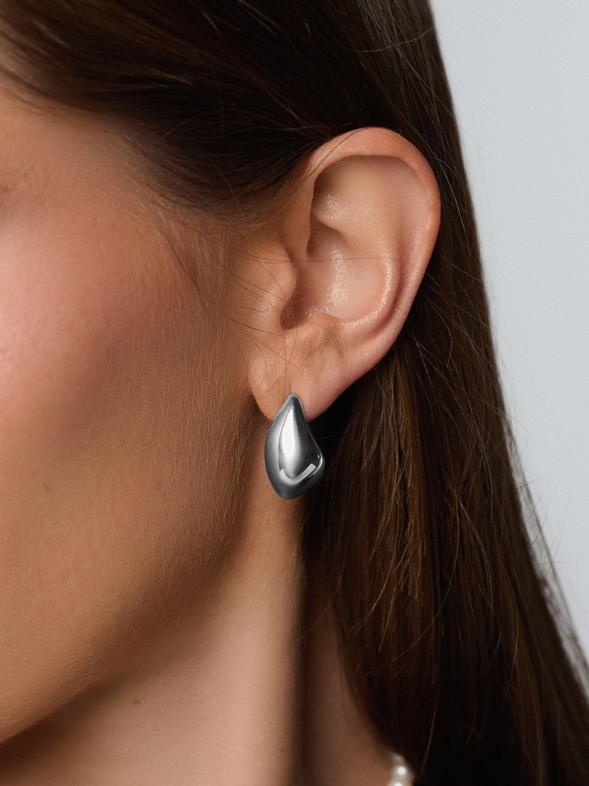 Women's Silver Drop Earrings 1